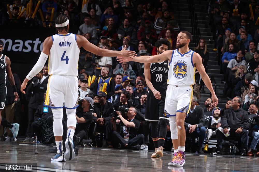 而中场的莫 而中场的莫